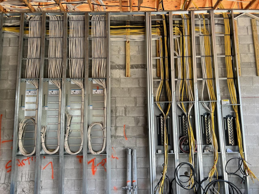 200A Electrical Panel - Modern Upgrade Installation